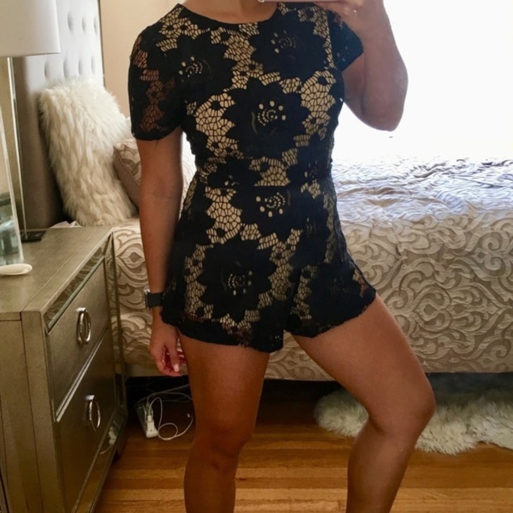 KAITLYN LACE NUDE UNDERLAY ROMPER NEW